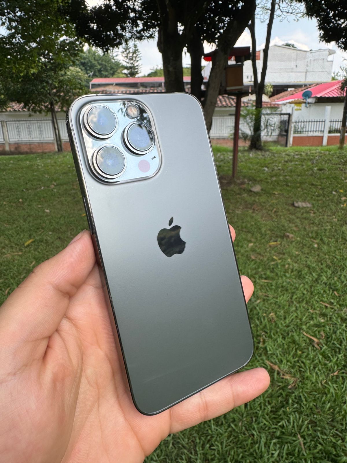 iPhone 13 Pro Max | Potencia Pro, cámara increíble y diseño premium 🌟🌟🌟🌟🌟
